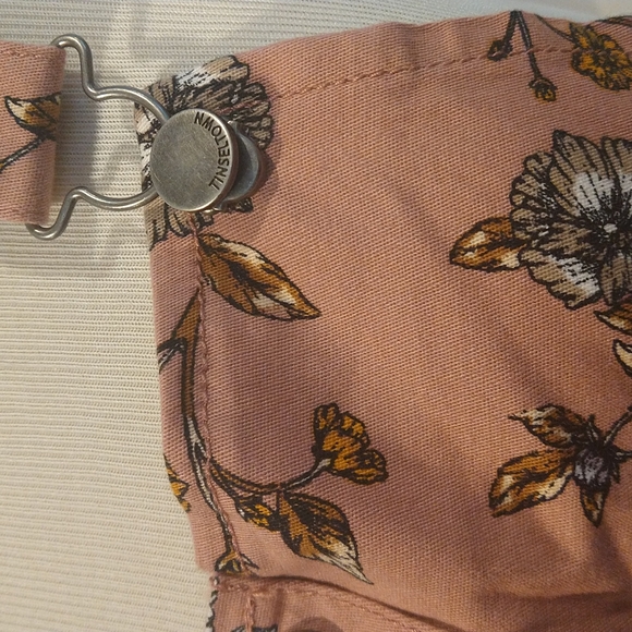 Tinseltown Juniors' Blush Floral Skirtall - Picture 3 of 6